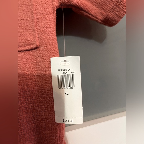 Romper…Old Navy Cross Hatch short sleeve romper! - Picture 3 of 6